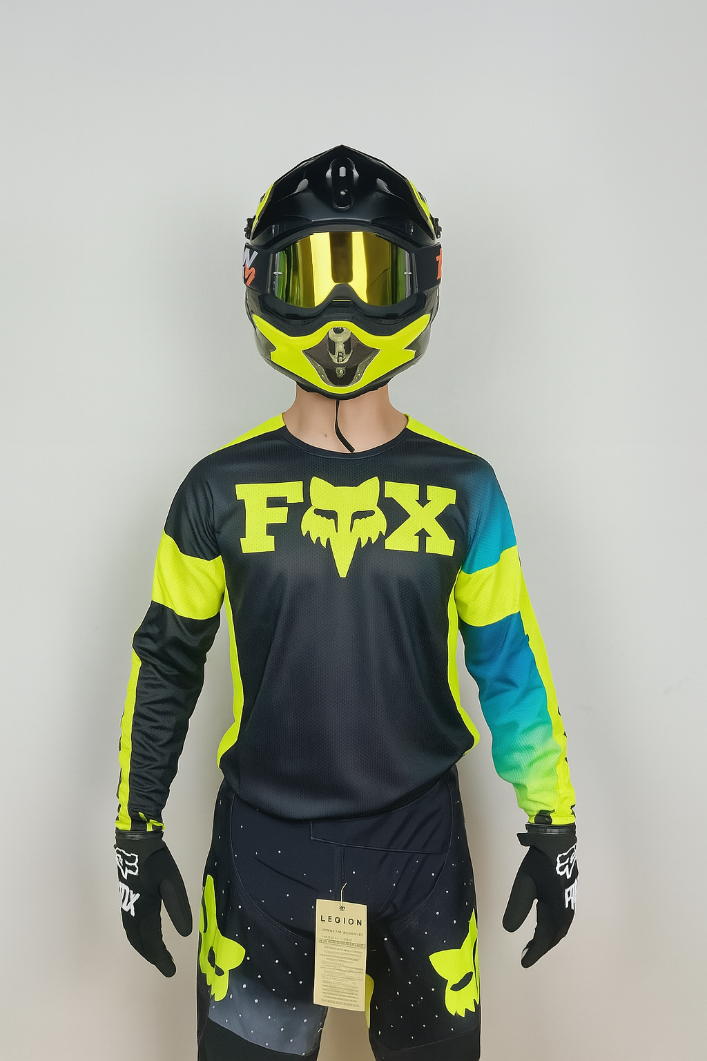 Traje Fox 10