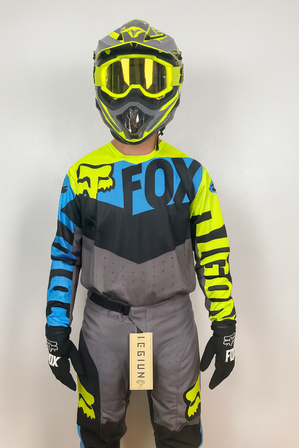 Traje Fox 22