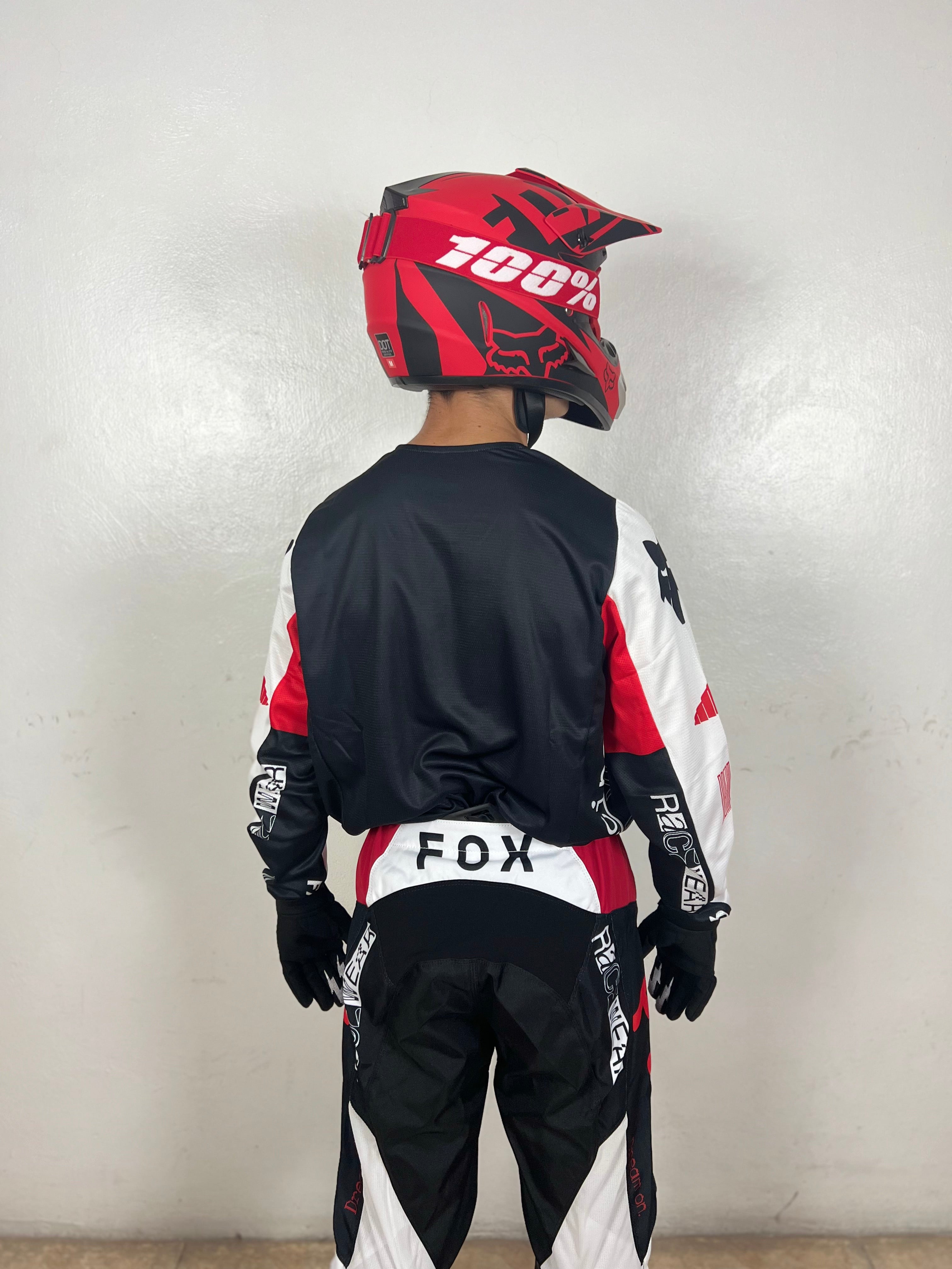 Traje Fox 14