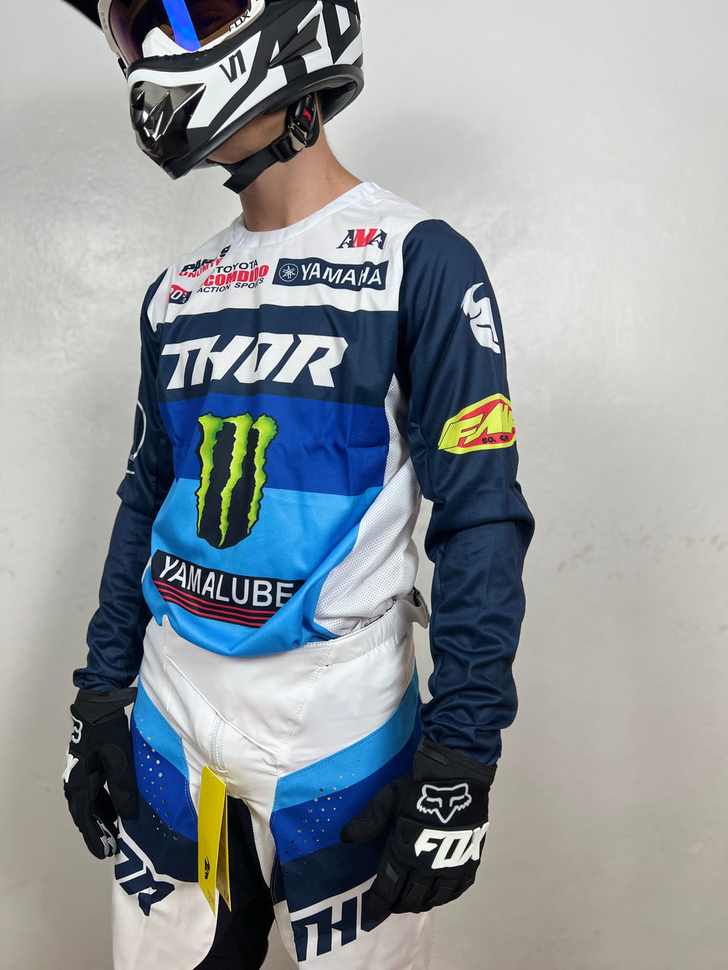 Traje Thor Yamaha Mosnter