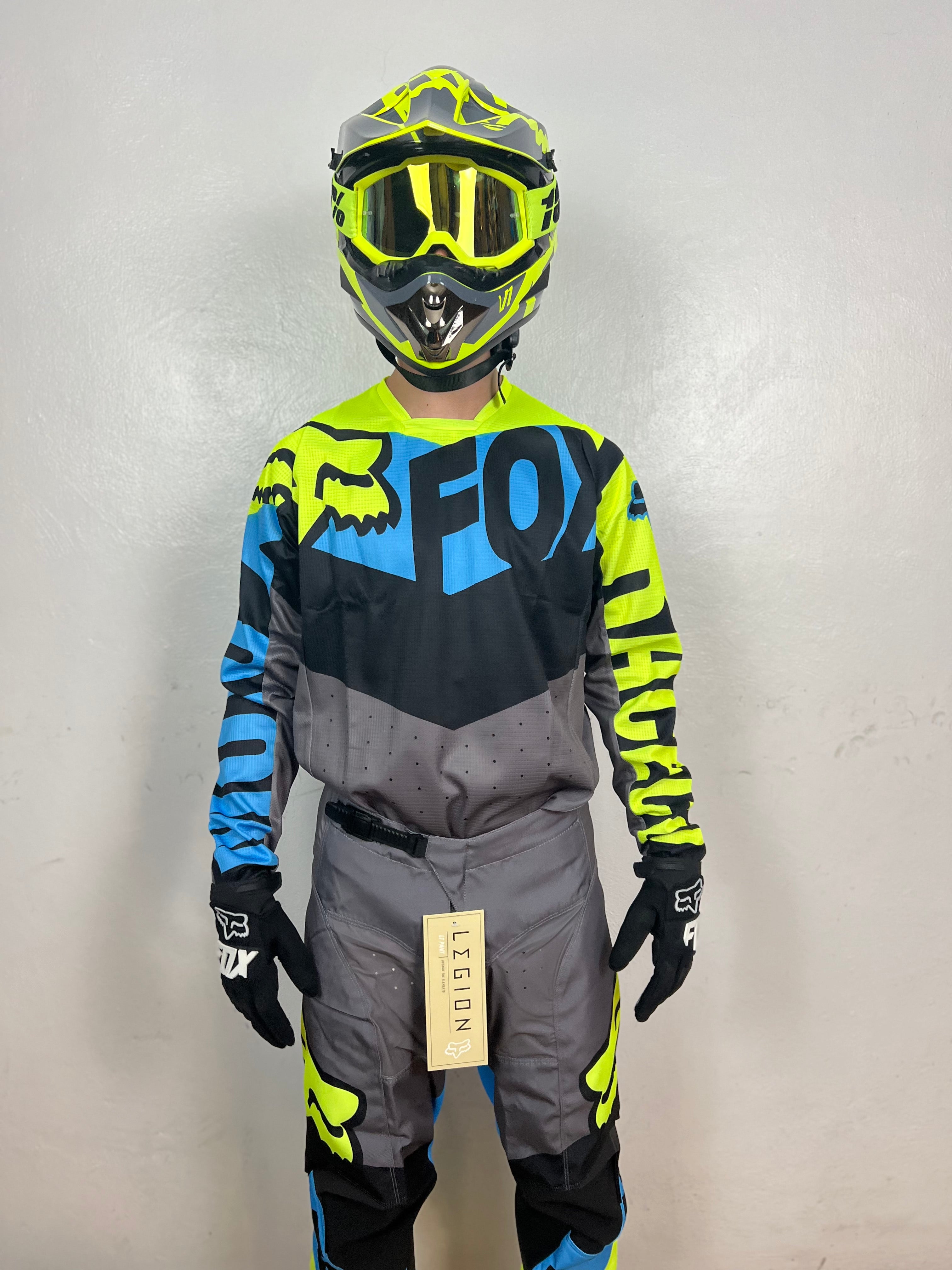 Traje Fox 22