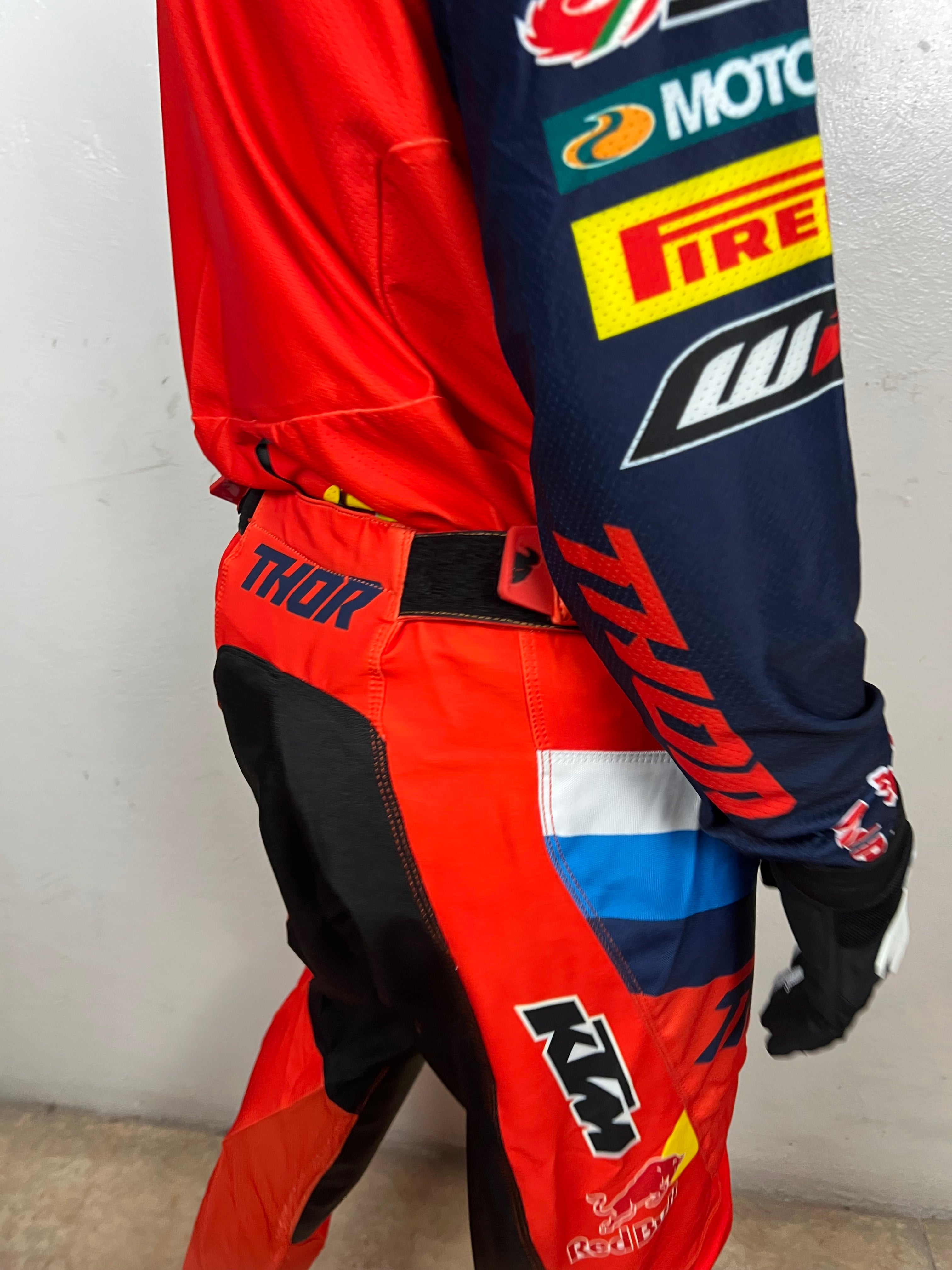 Traje Thor RB Naranja