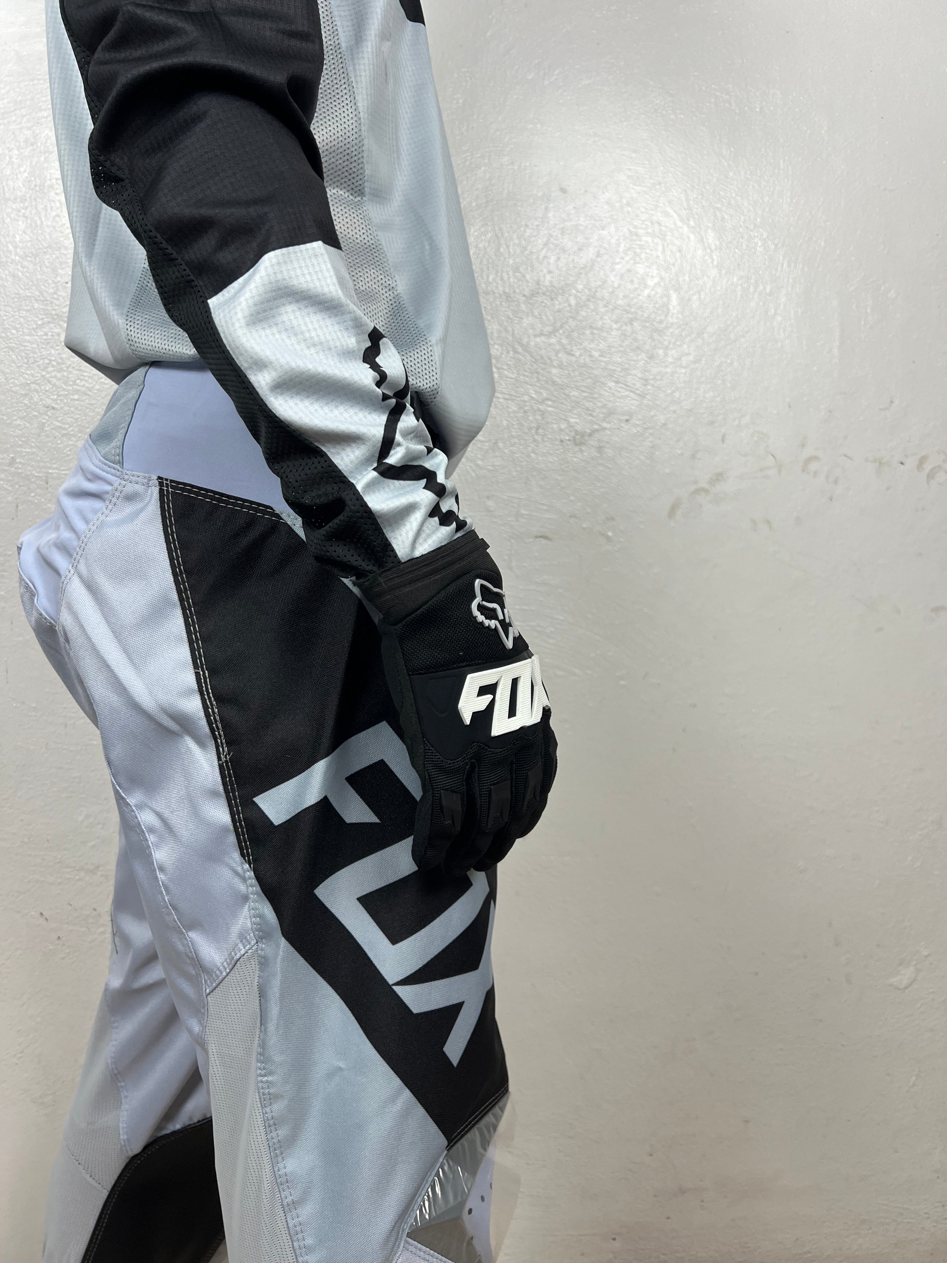 Traje Fox 04