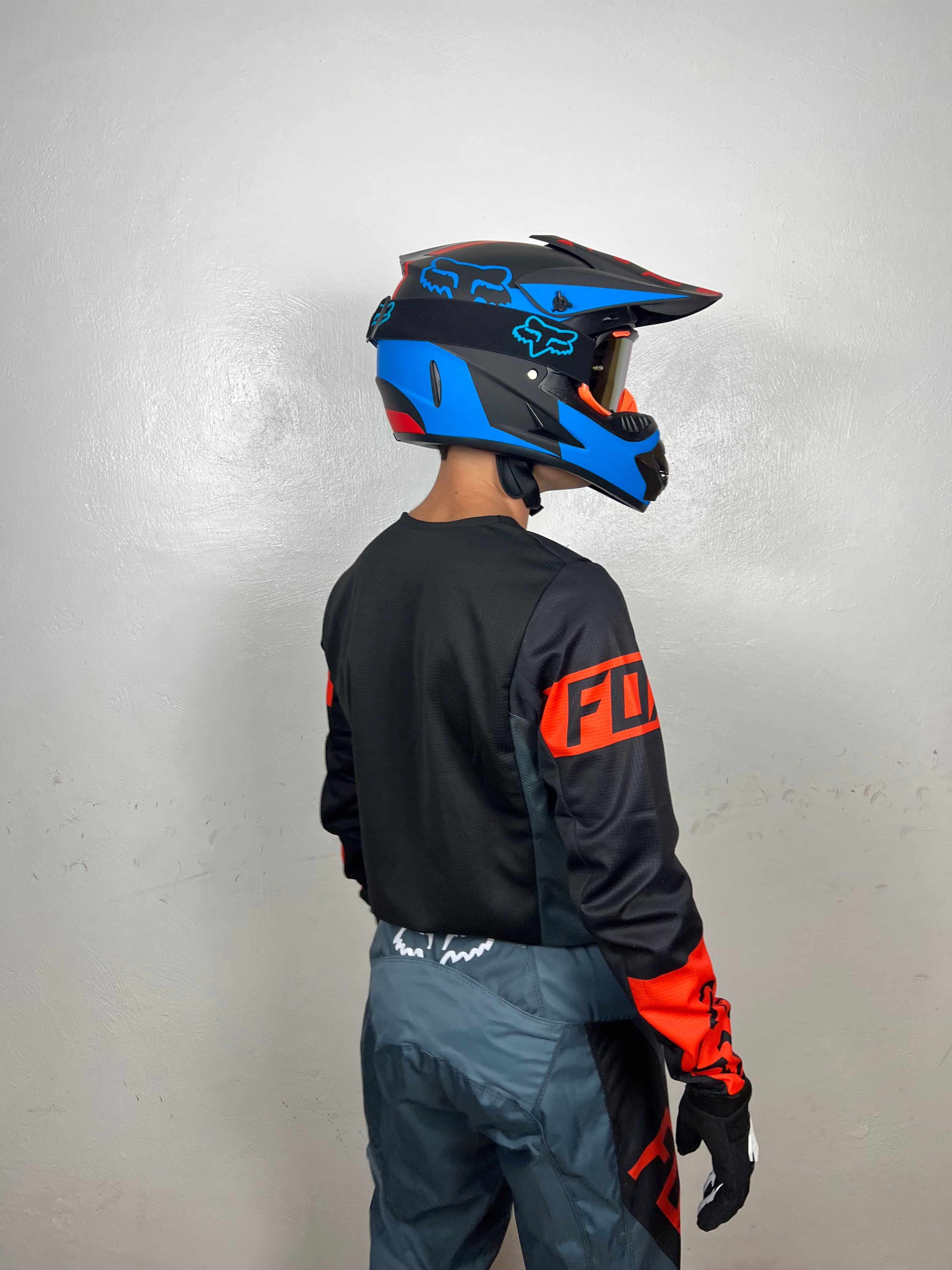 Traje Fox 03