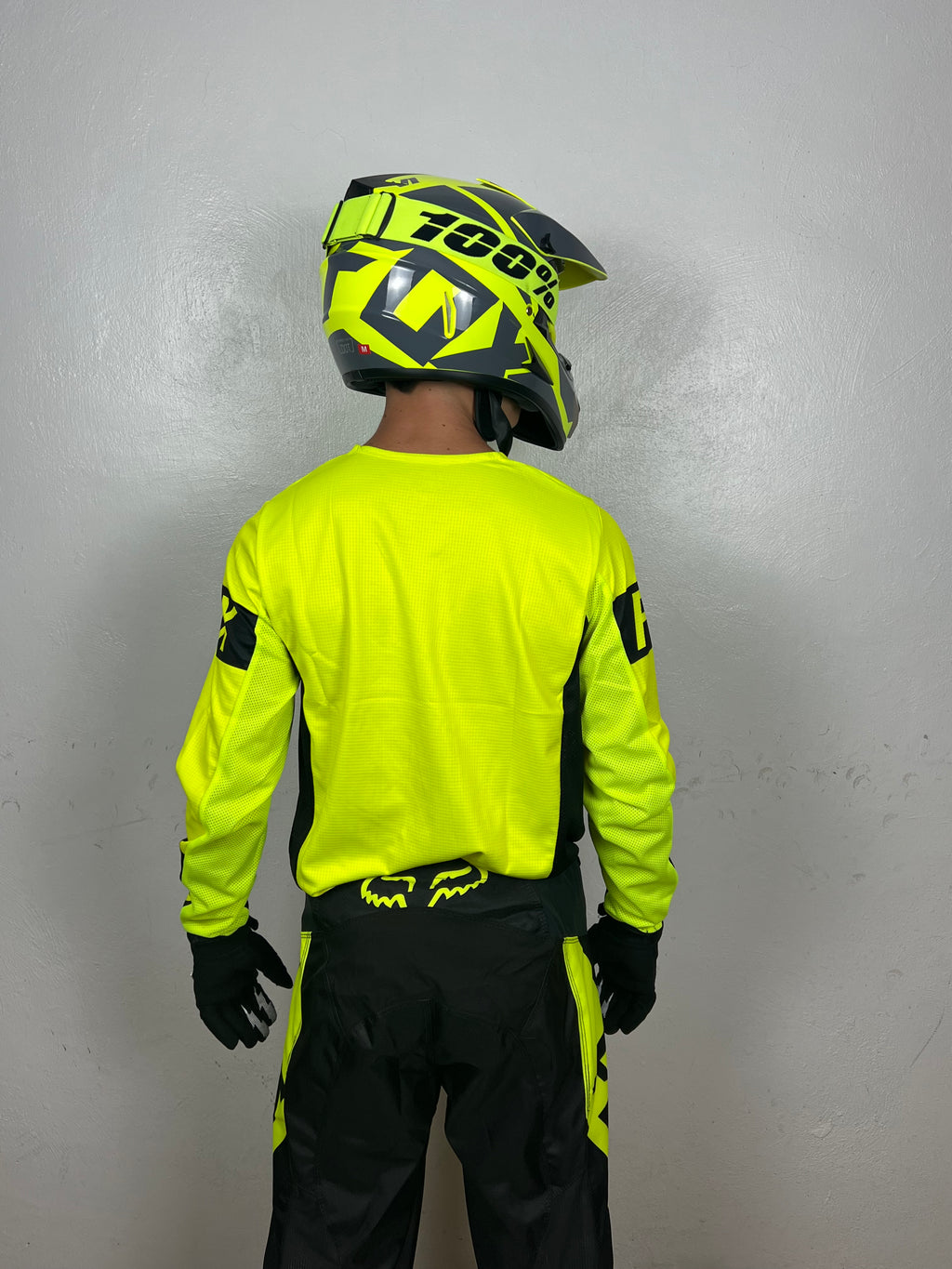 Traje Fox 02