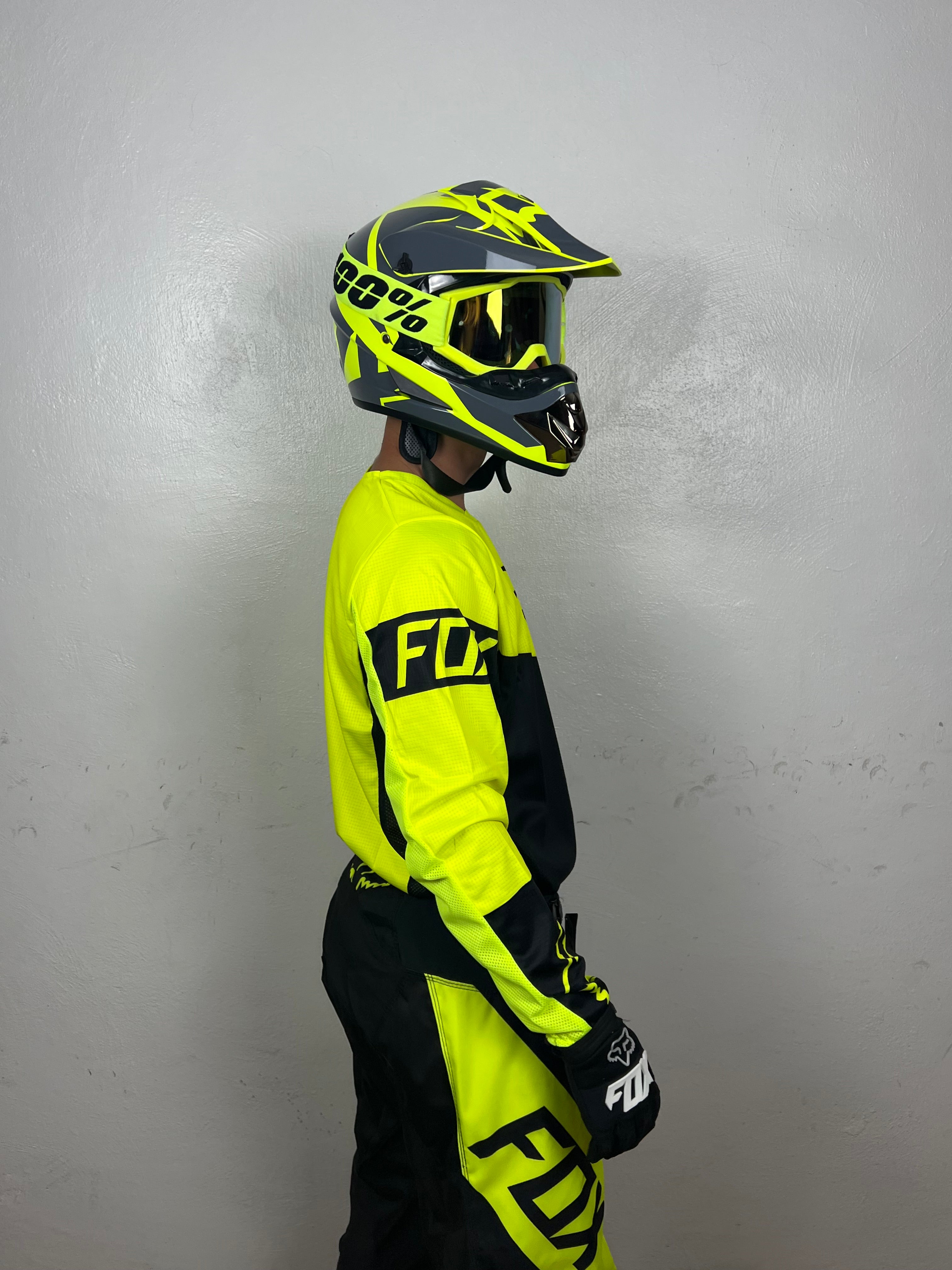 Traje Fox 02