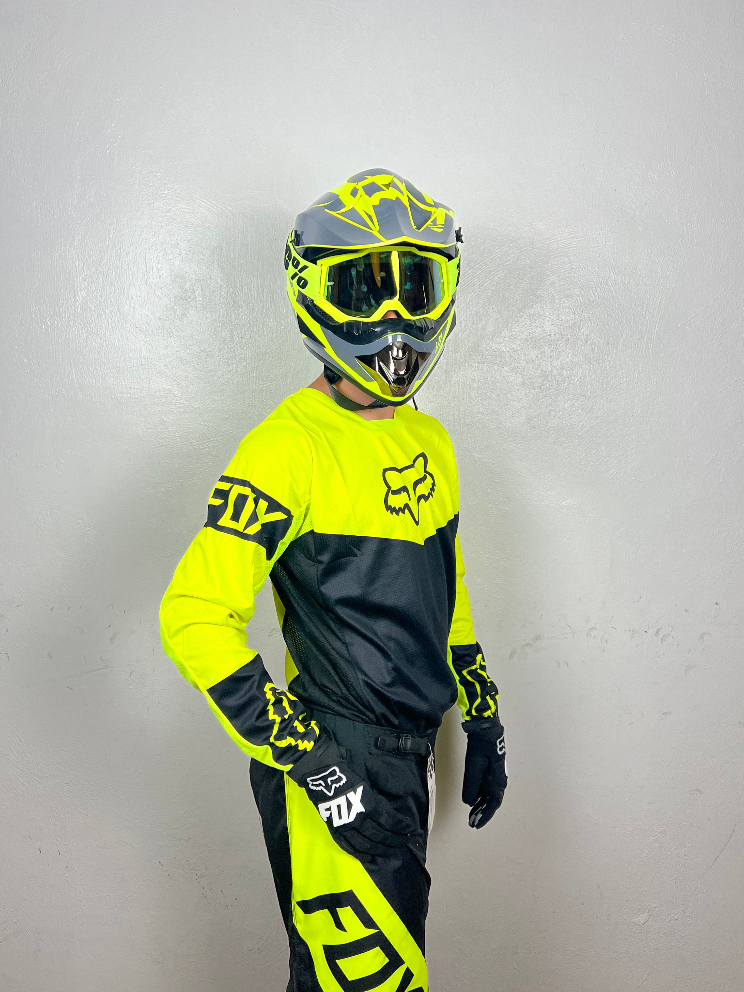 Traje Fox 02