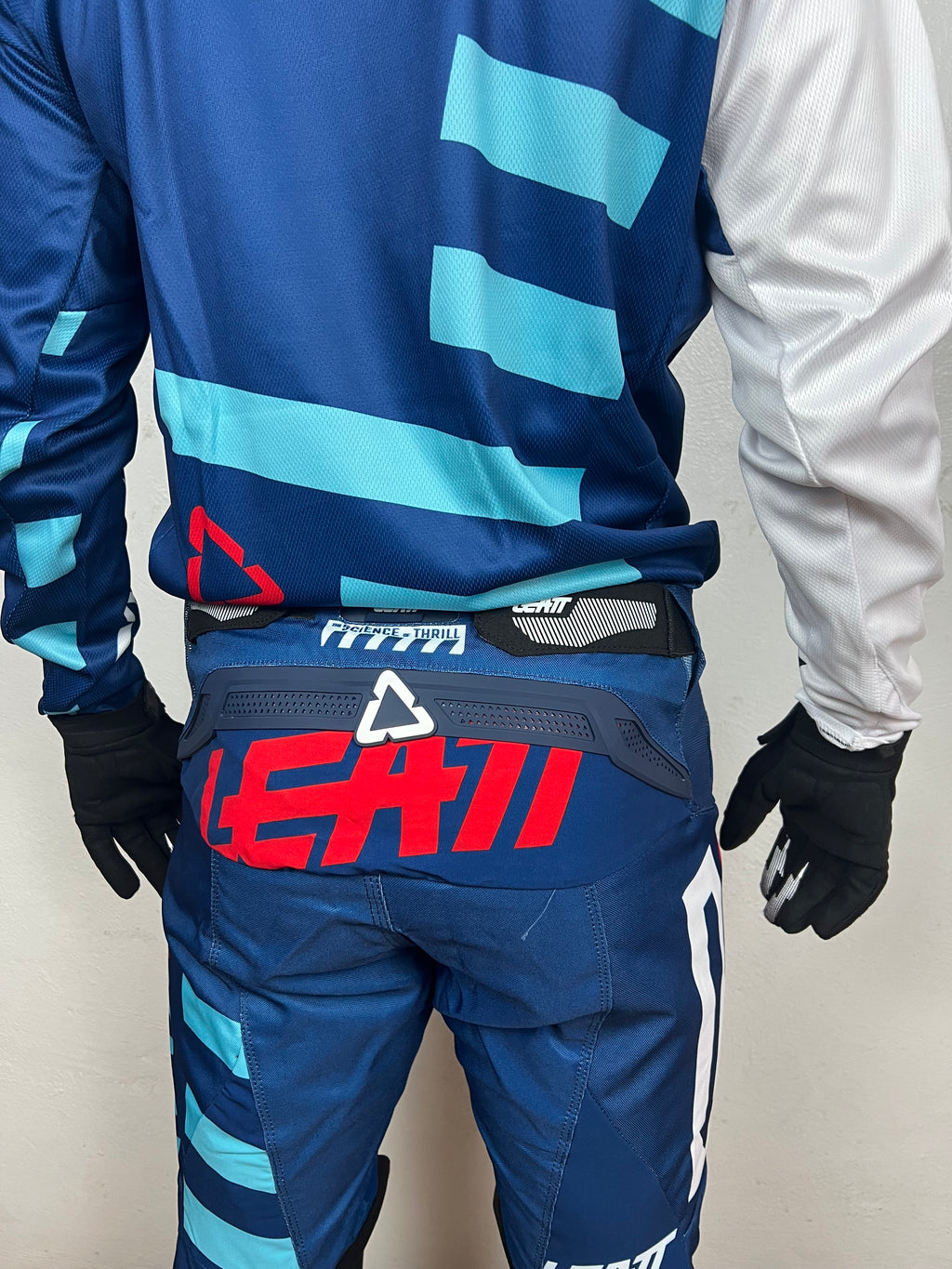 Traje Leatt Azul y Rojo