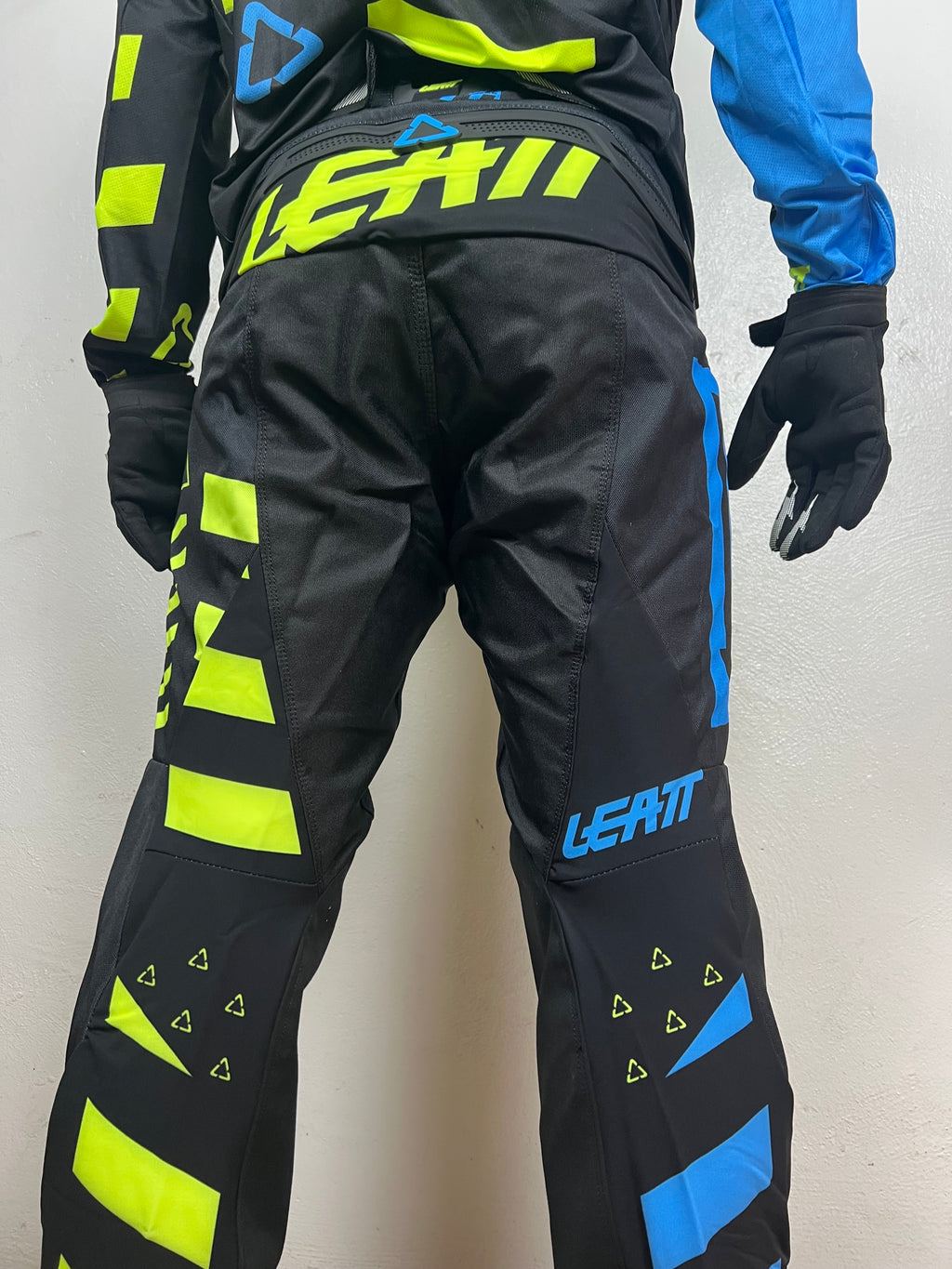 Traje Leatt Azul y Amarillo