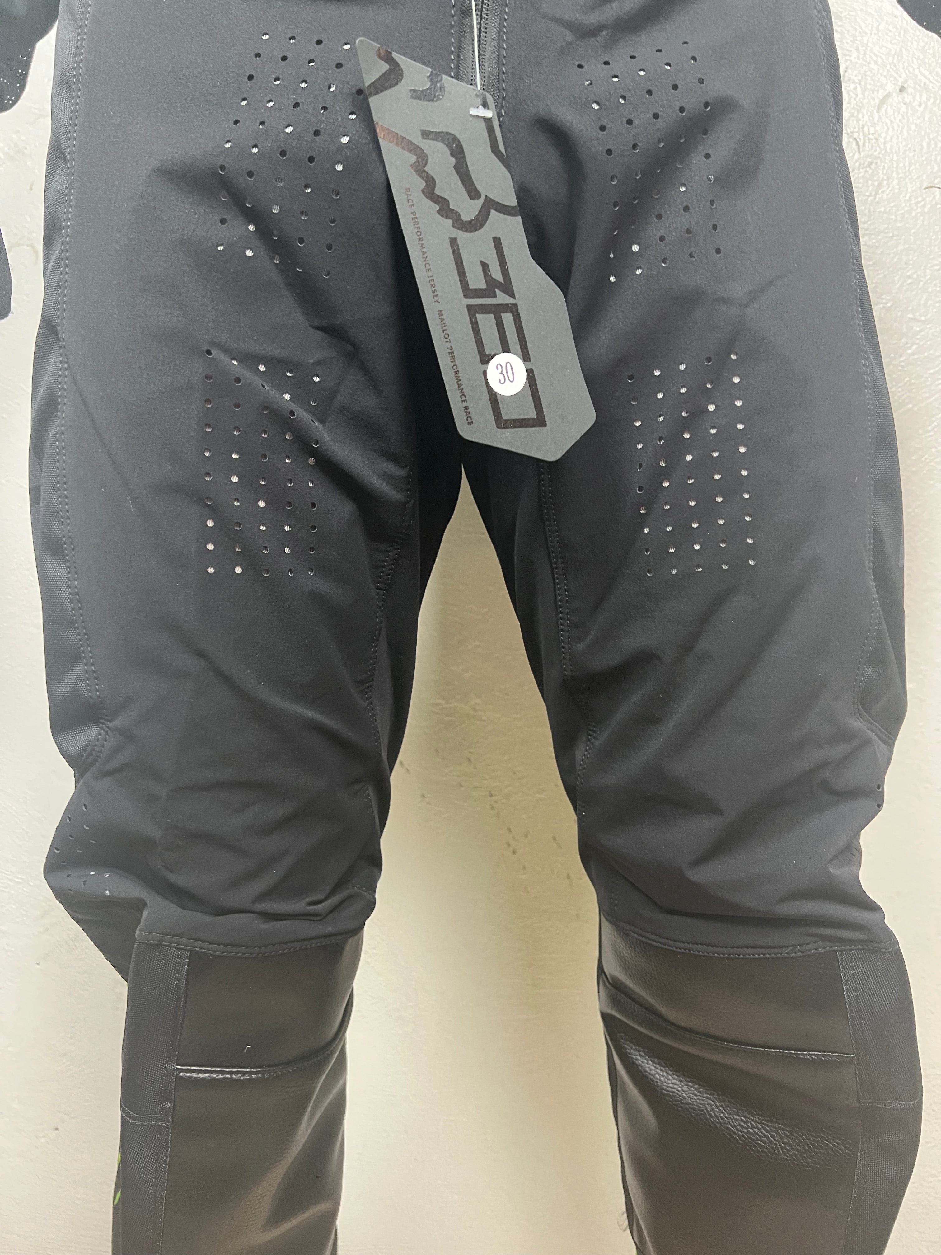 Traje Fox 18