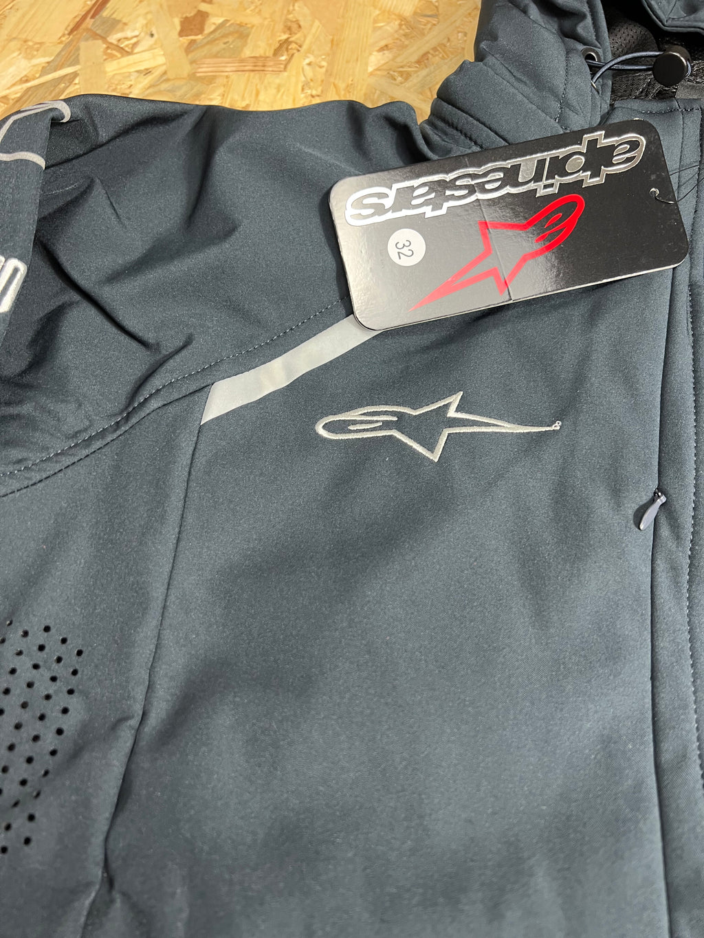 Chaqueta Alpine 02