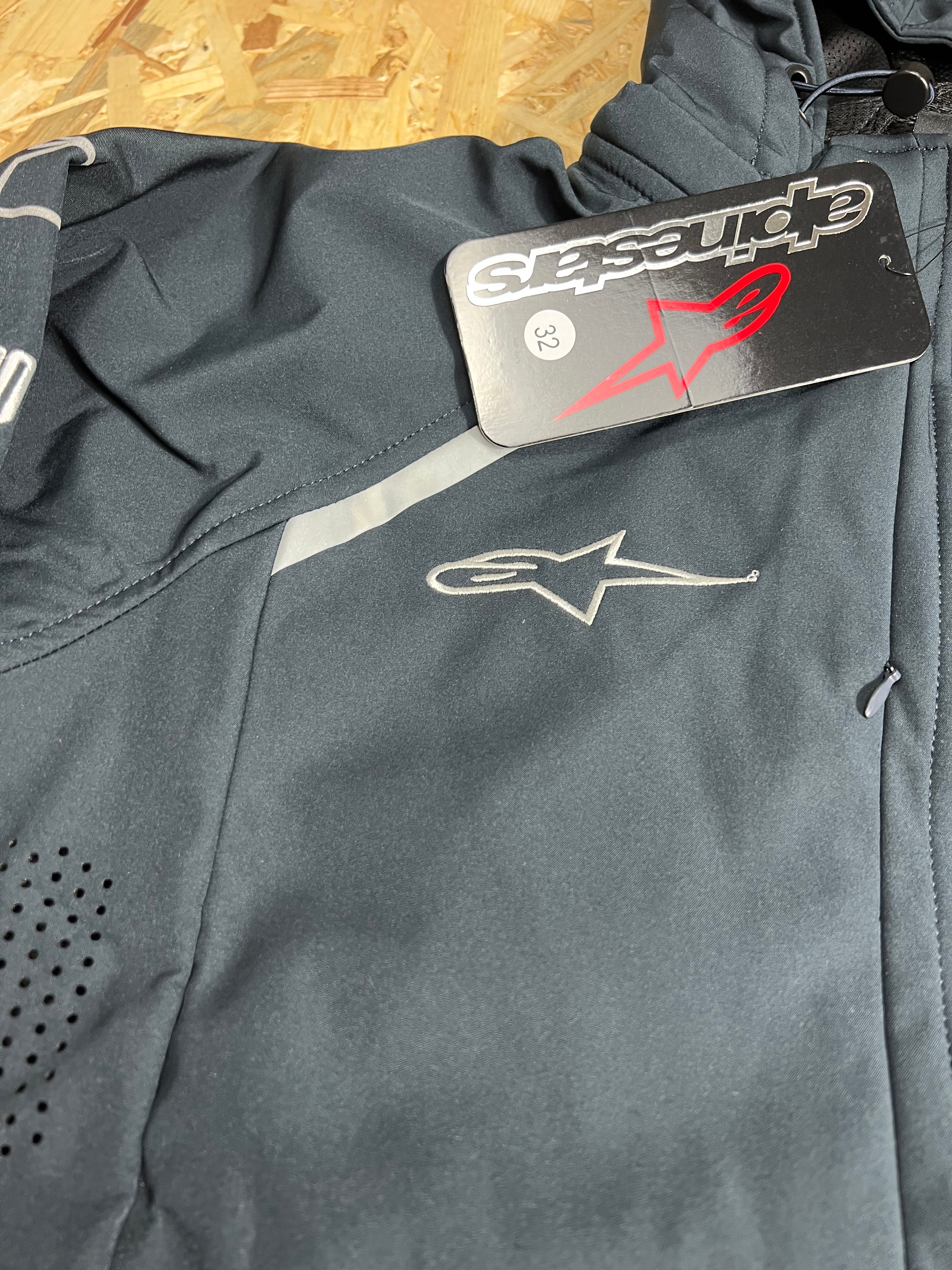 Chaqueta Alpine 02