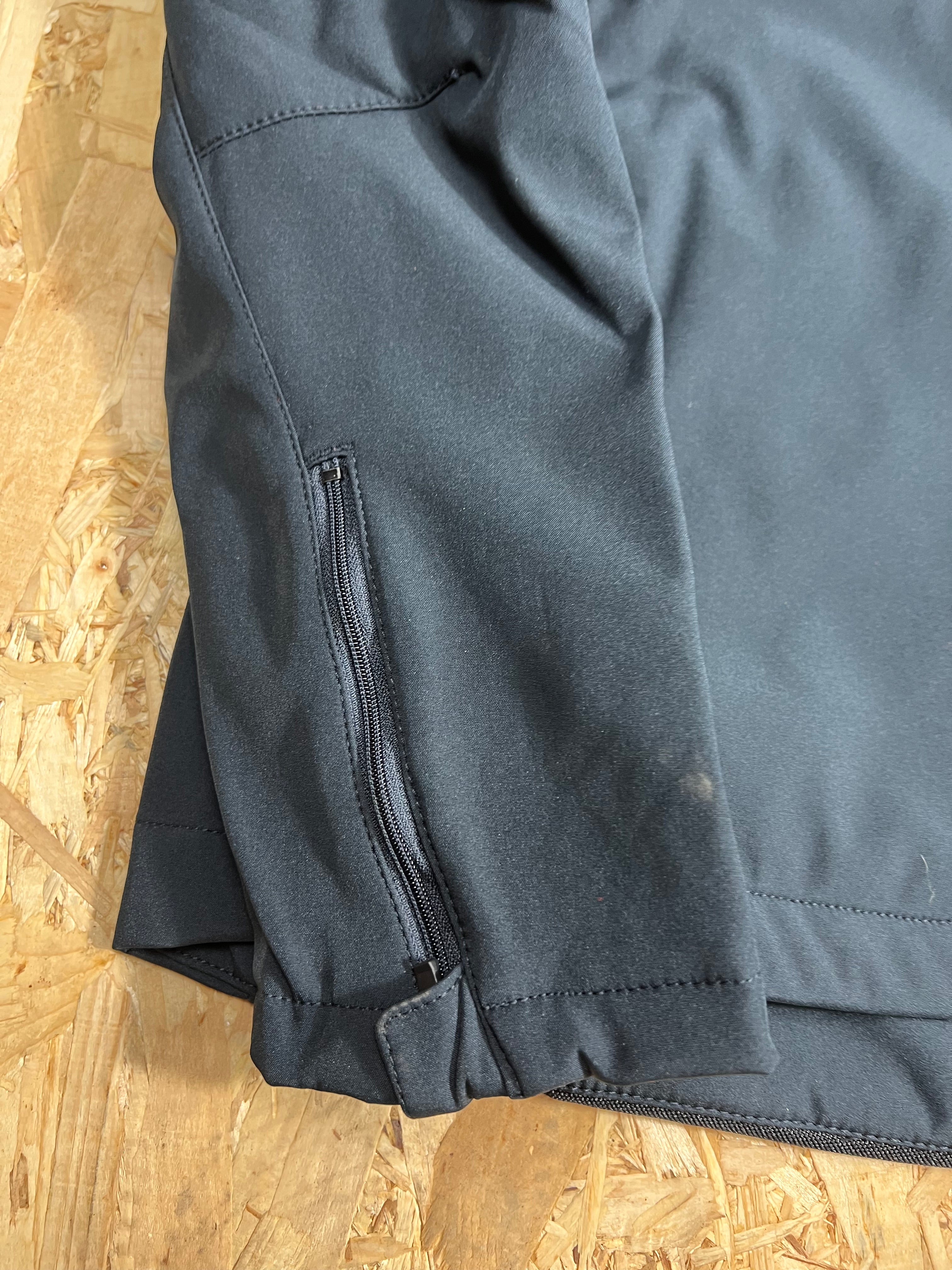 Chaqueta Alpine 02