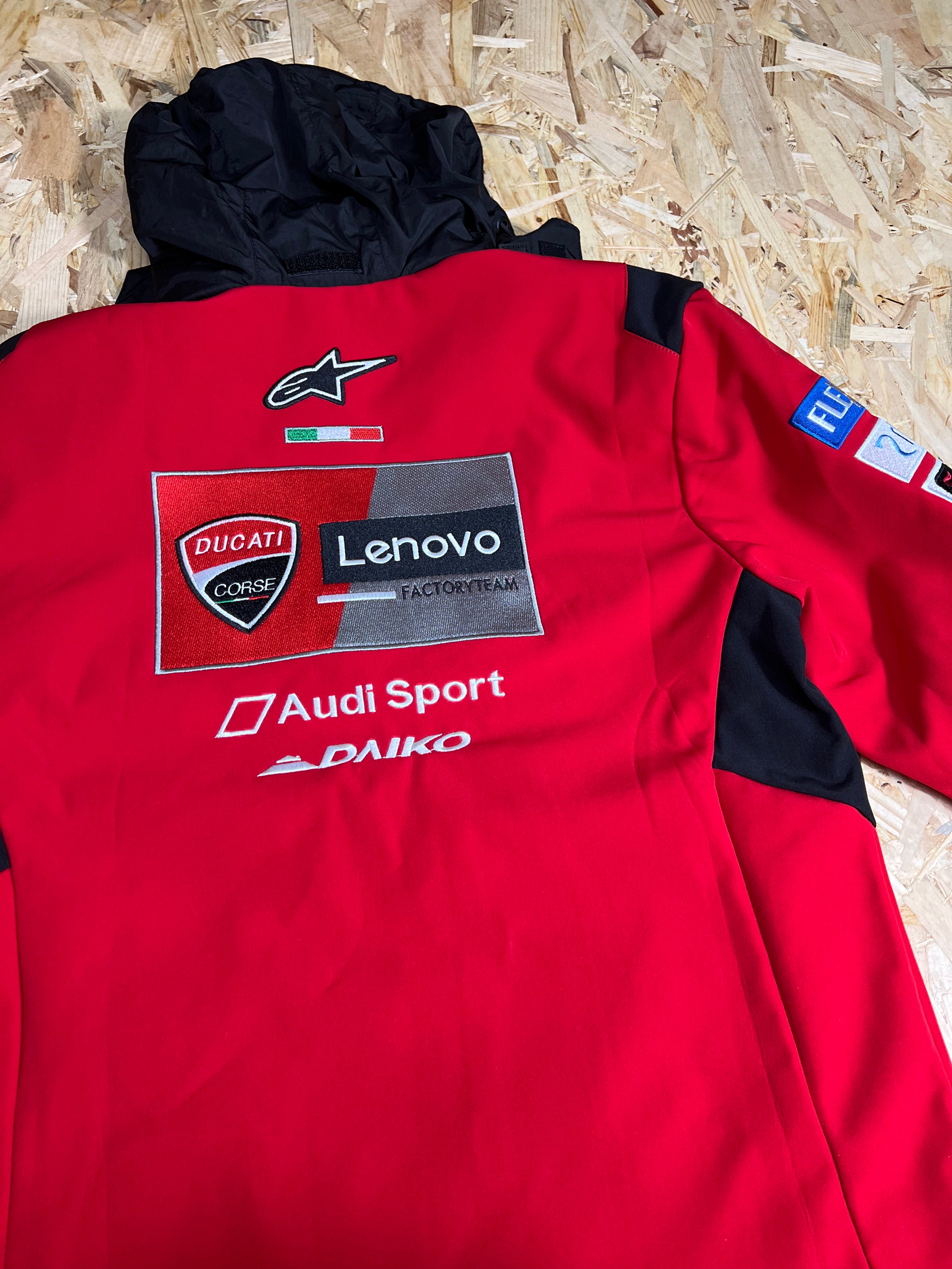 Chaqueta Ducati