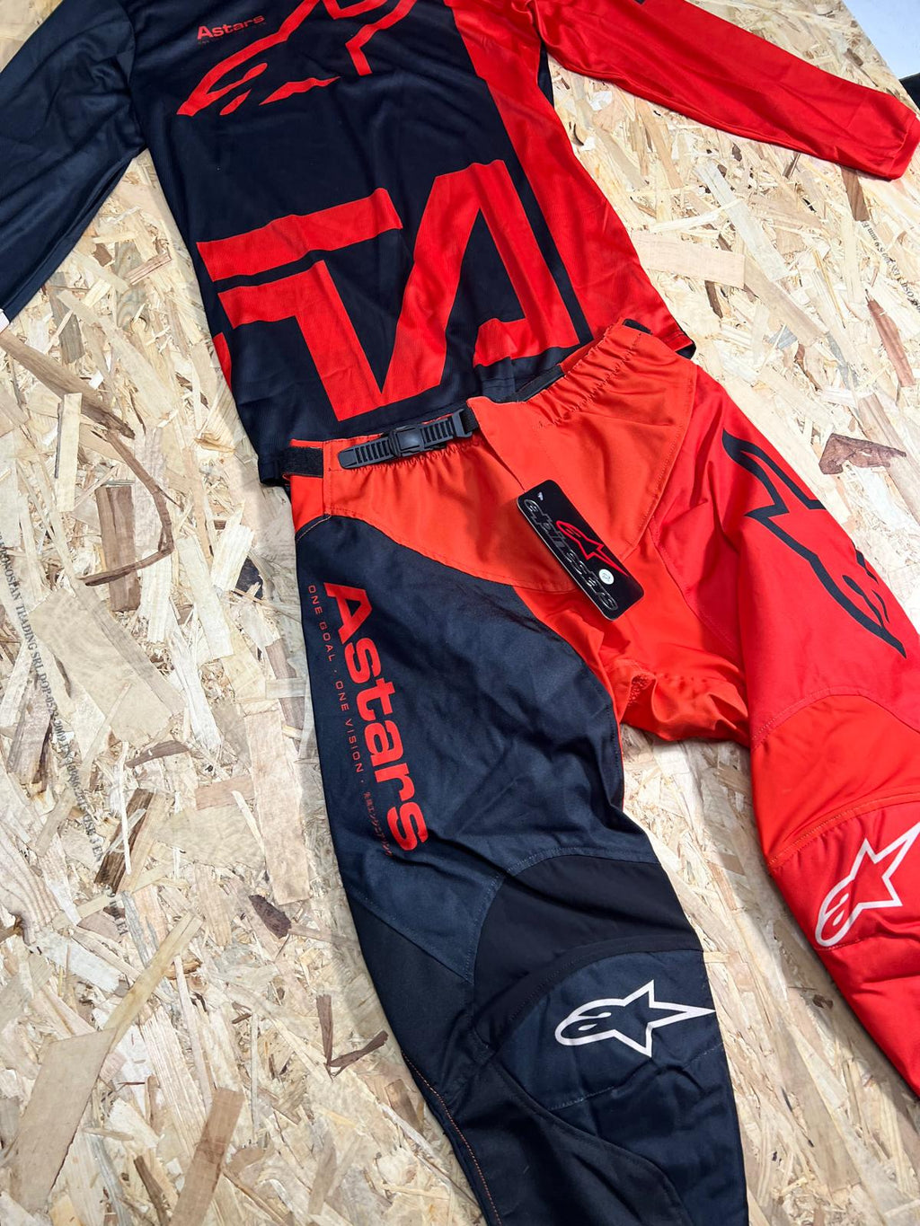Traje Alpine 03