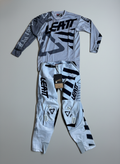 Traje Leatt Gris