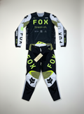Traje Fox 15